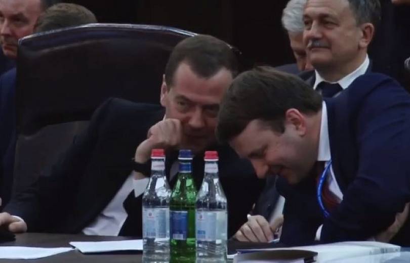 Пашинян пояснил, что понимали под словом «перейдем» Медведев и другие участники встречи в Ереване: видео