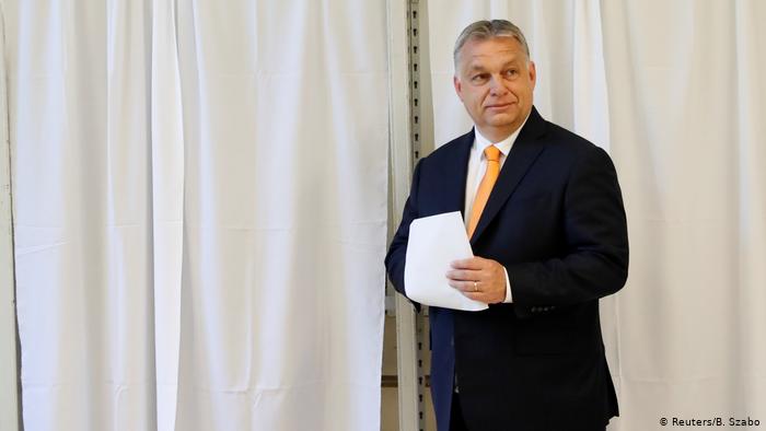 В Польше и Венгрии на выборах в Европарламент лидируют правящие правоконсерваторы: экзитполы