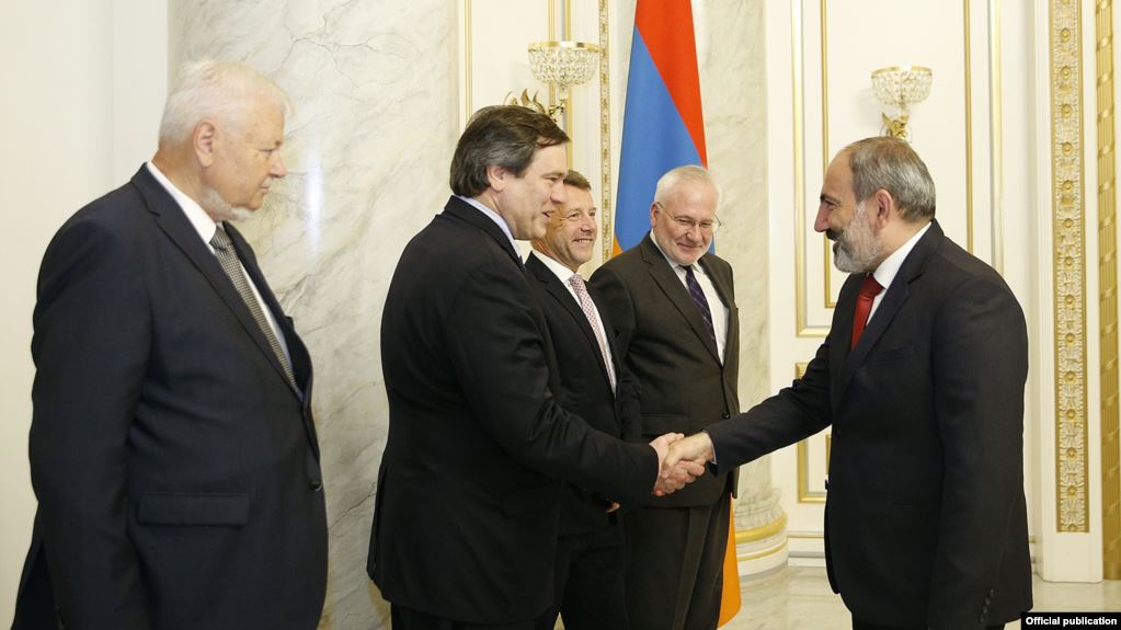 Сопредседатели МГ ОБСЕ встретились с руководством Армении в Ереване и отправятся в Арцах