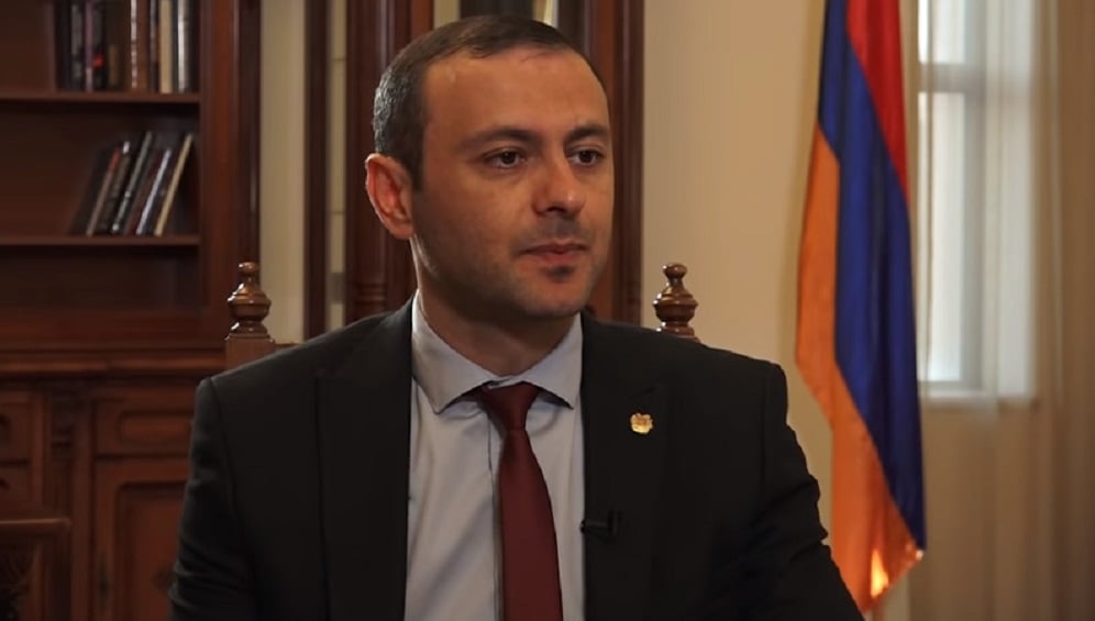 Армен Григорян: азербайджанский министр обороны сбежал, оказавшись под прицелом армянских солдат