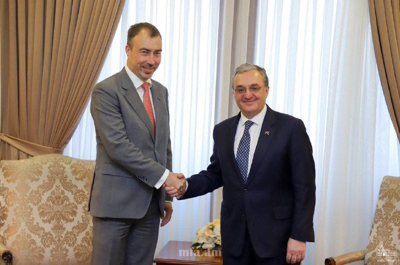 Зограб Мнацаканян и Тойво Клаар обсудили детали встречи в Вашингтоне глав МИД Армении и Азербайджана