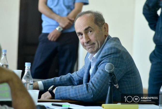 Заседание отложено: адвокаты Кочаряна представили судье ходатайство об отводе