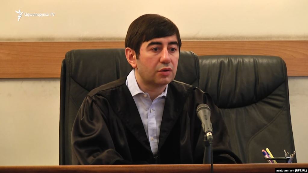 Председатель Апелляционного суда заявил о самоотводе по делу Кочаряна по ходатайству следователей