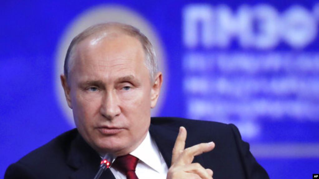 Расхождение с реальностью: американские эксперты — о выступлении Путина в Санкт-Петербурге