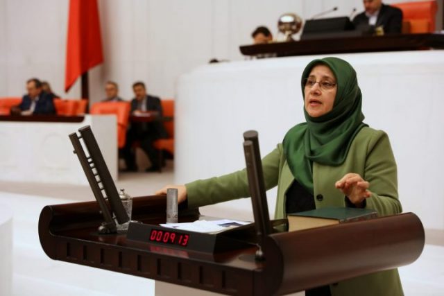 Член турецкой оппозиционной партии подняла в парламенте страны вопрос о нападениях на армян
