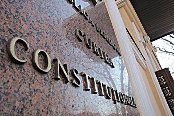 Судьи Конституционного суда Молдовы в полном составе подали в отставку