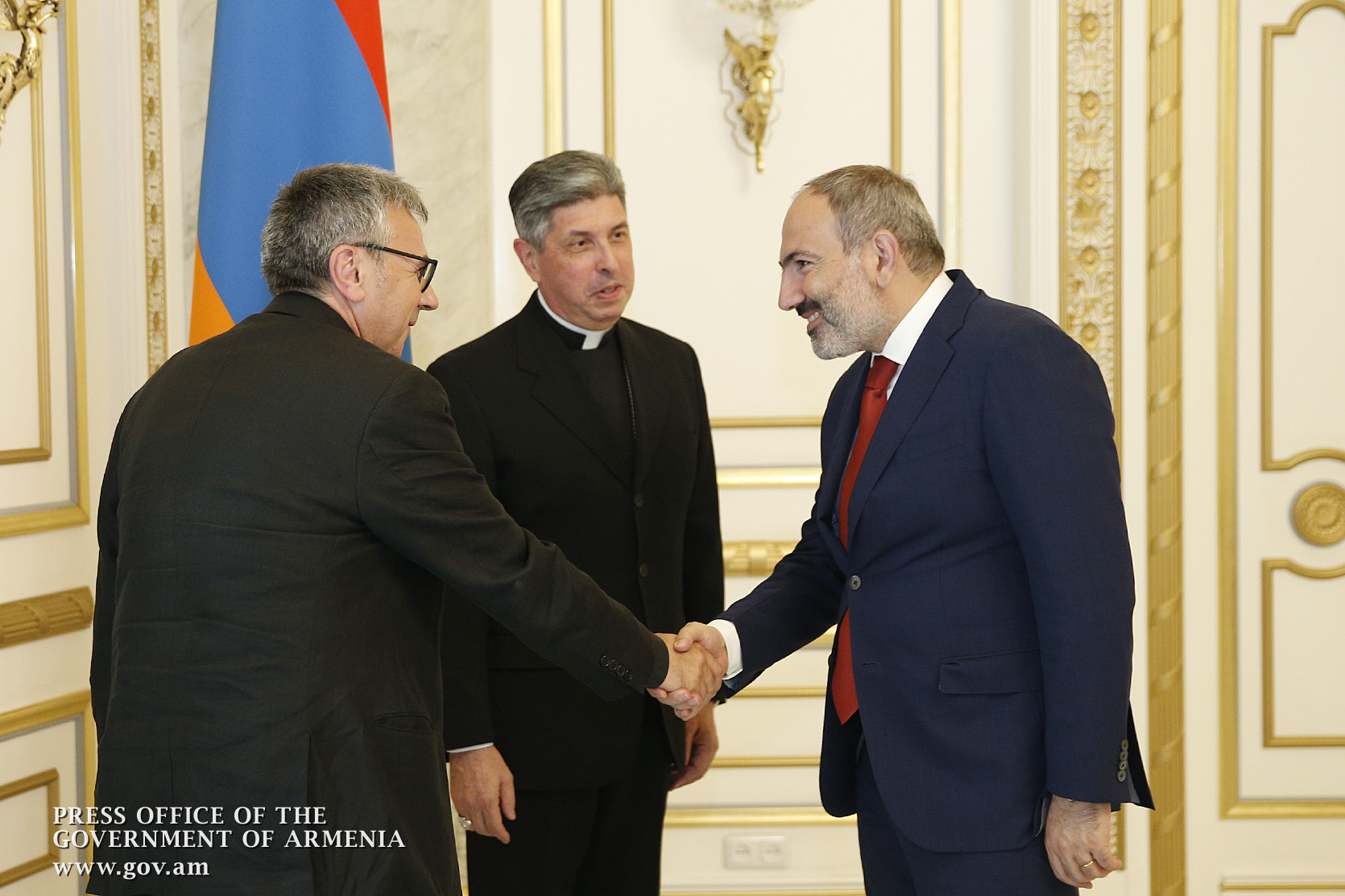 Армения придает особое значение связям со Святым Престолом: Никол Пашинян — Апостольскому нунцию Ватикана