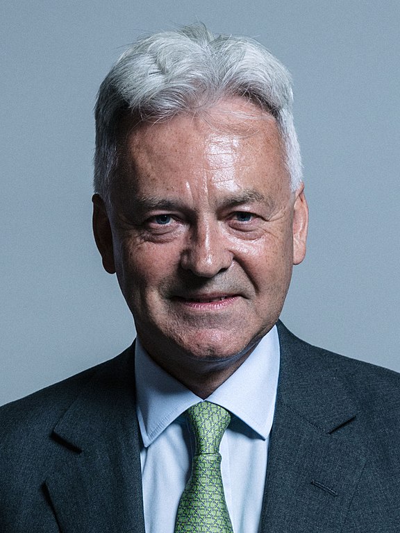 Избрание премьера Британии: один из министров подал в отставку