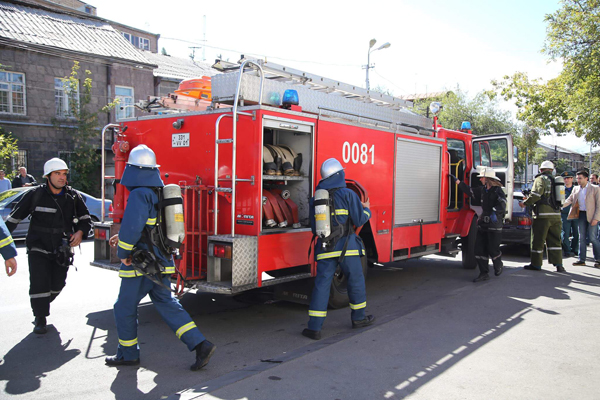Принято решение о повышении зарплат пожарных-спасателей с 1 октября