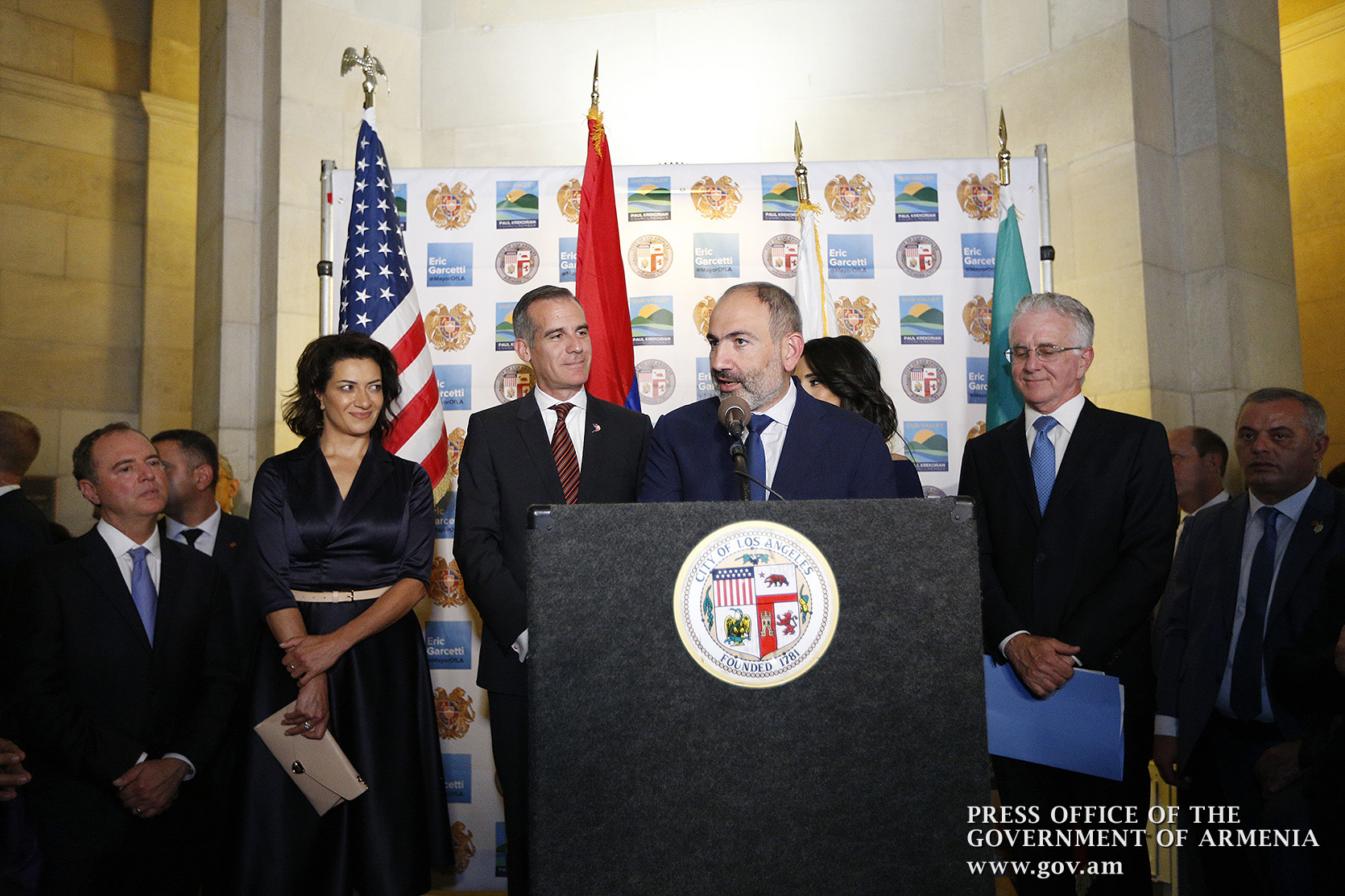 Лос-Анджелес будет основным центром углубления армяно-калифорнийского сотрудничества: Никол Пашинян на официальном приеме в мэрии Лос-Анджелеса