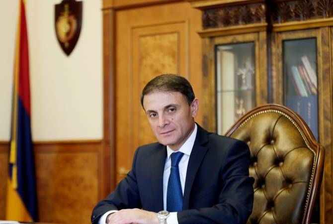 Никол Пашинян представил президенту предложение об увольнении главы Полиции Валерия Осипяна