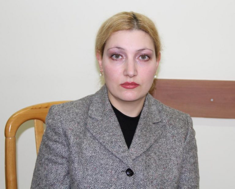 Лица предположительно из сторонников Кочаряна преследовали судью Анну Данибекян: видео