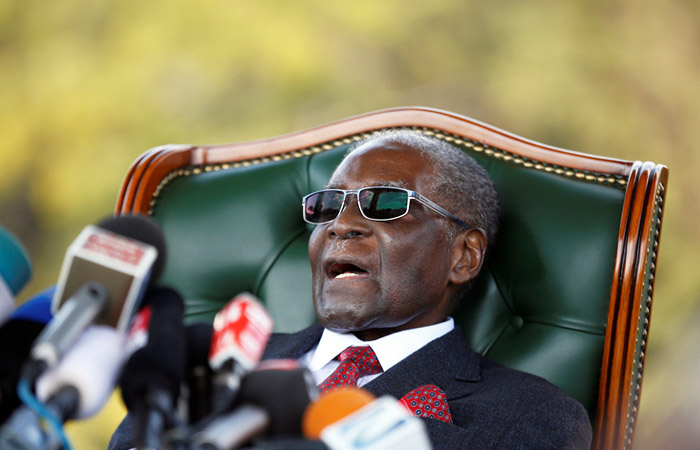 Экс-президент Зимбабве Роберт Мугабе умер в возрасте 95 лет