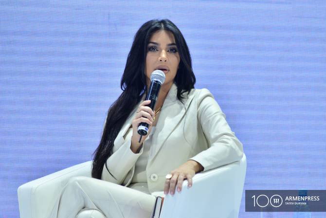 «Я никогда не сдамся»: Ким Кардашян в Белом доме обсуждала вопрос признания Геноцида армян