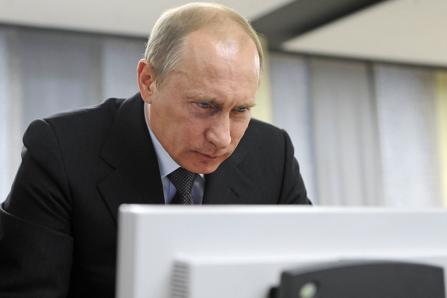 Новое предложение Путина: заменить Википедию на «Большую российскую новую энциклопедию»