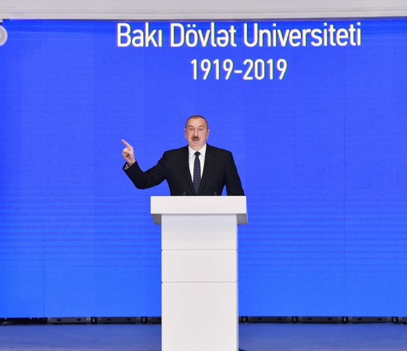 Алиев назвал «чумой» революции в Грузии, Украине и Кыргызстане, а свою диктатуру — «демократией»