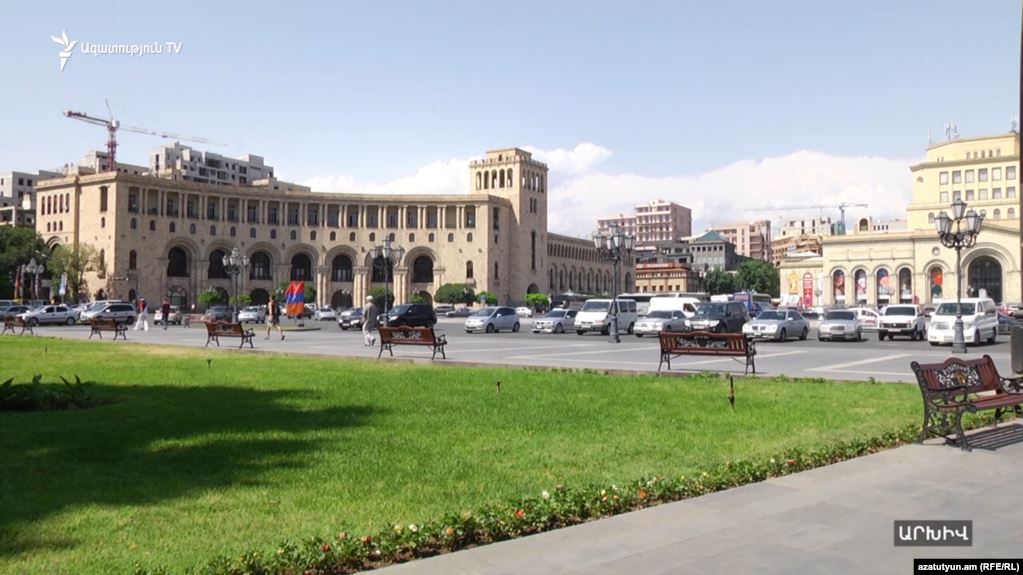 Журналист Радио Азатутюн поделился подробностями встречи с азербайджанскими журналистами в Ереване
