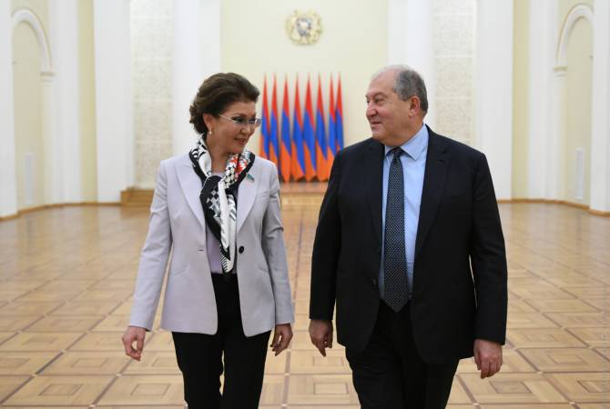 Президент Саргсян принял Даригу Назарбаеву: президент Казахстана посетит Армению с официальным визитом
