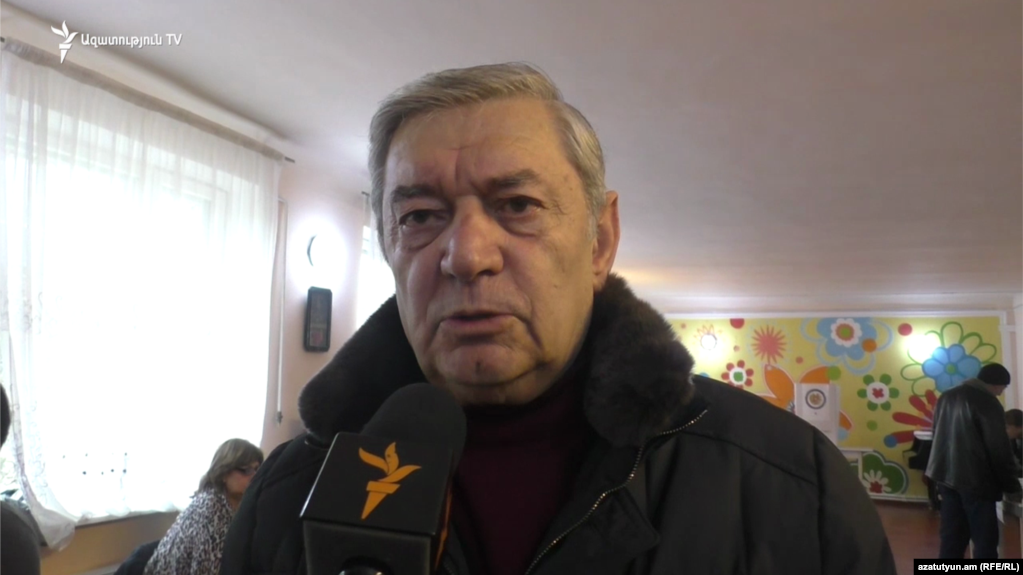 Глава МЧС Армении Феликс Цолакян предложил помощь пострадавшему от землетрясения Ирану