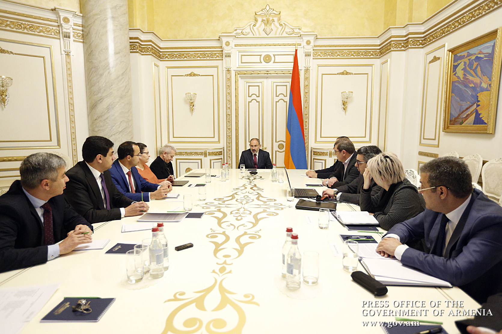 Никол Пашинян провел совещание по вопросам строительства Северного центра внешнеэкономической деятельности