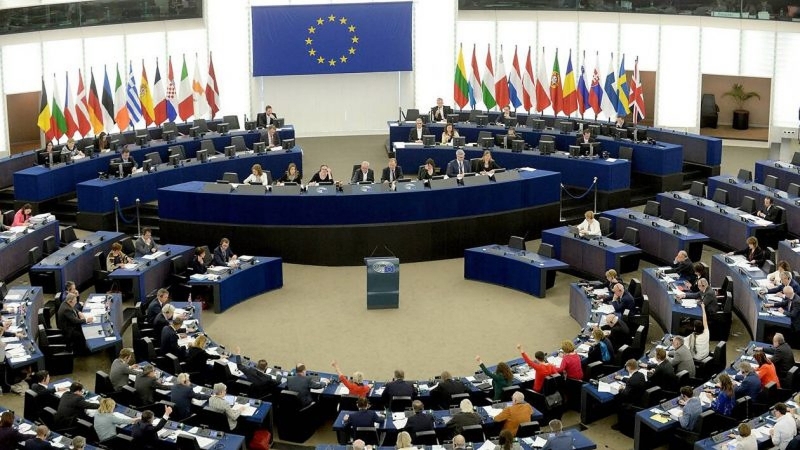 Европарламент отказался наблюдать за внеочередными парламентскими выборами в Азербайджане