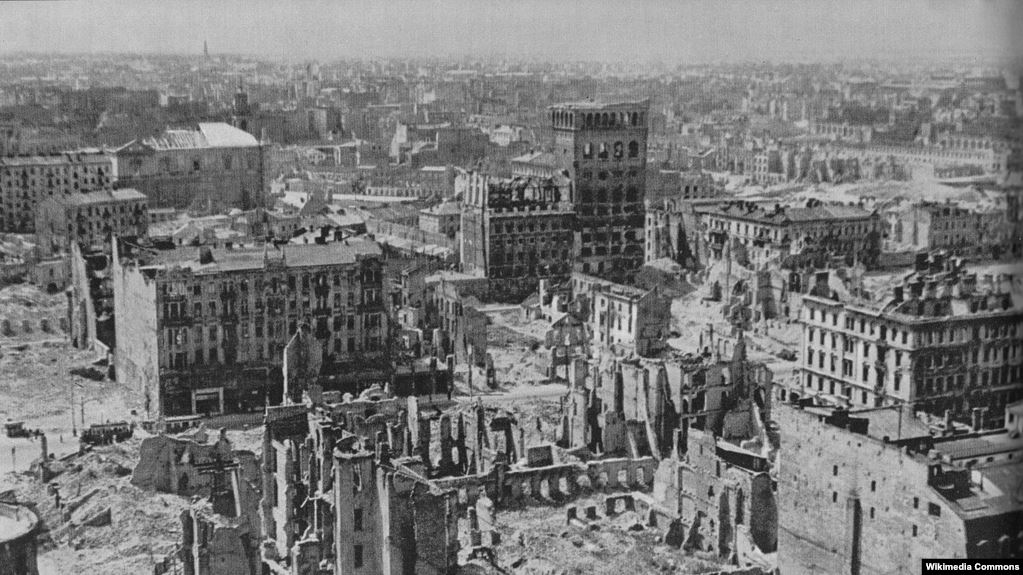 МИД Польши: Варшаву в 1945-ом не освободили, а принесли новую неволю