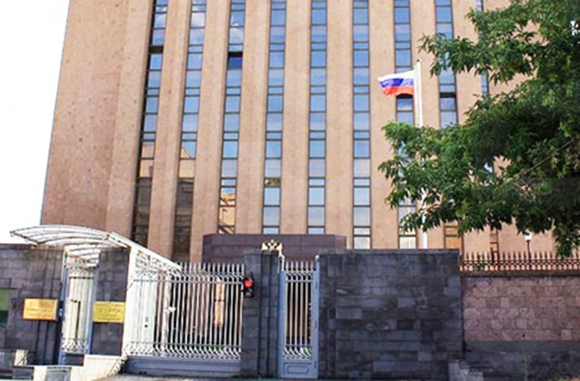 Посольство России в Армении заявило о своем «недоумении»: комментарий