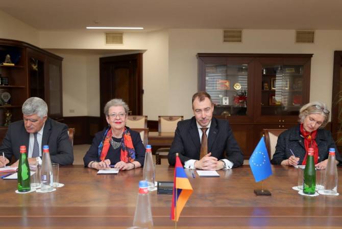 ЕС готов содействовать активизации переговоров в формате сопредседателей МГ ОБСЕ: встреча в МО Армении