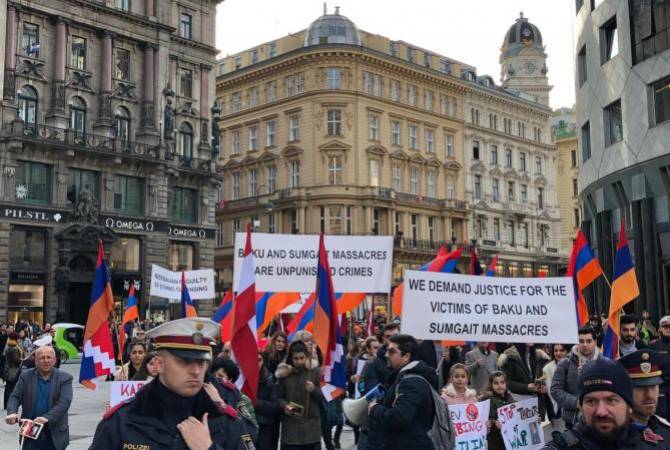 В Вене состоялись марш и митинг в память об армянских погромах в Сумгаите и Баку