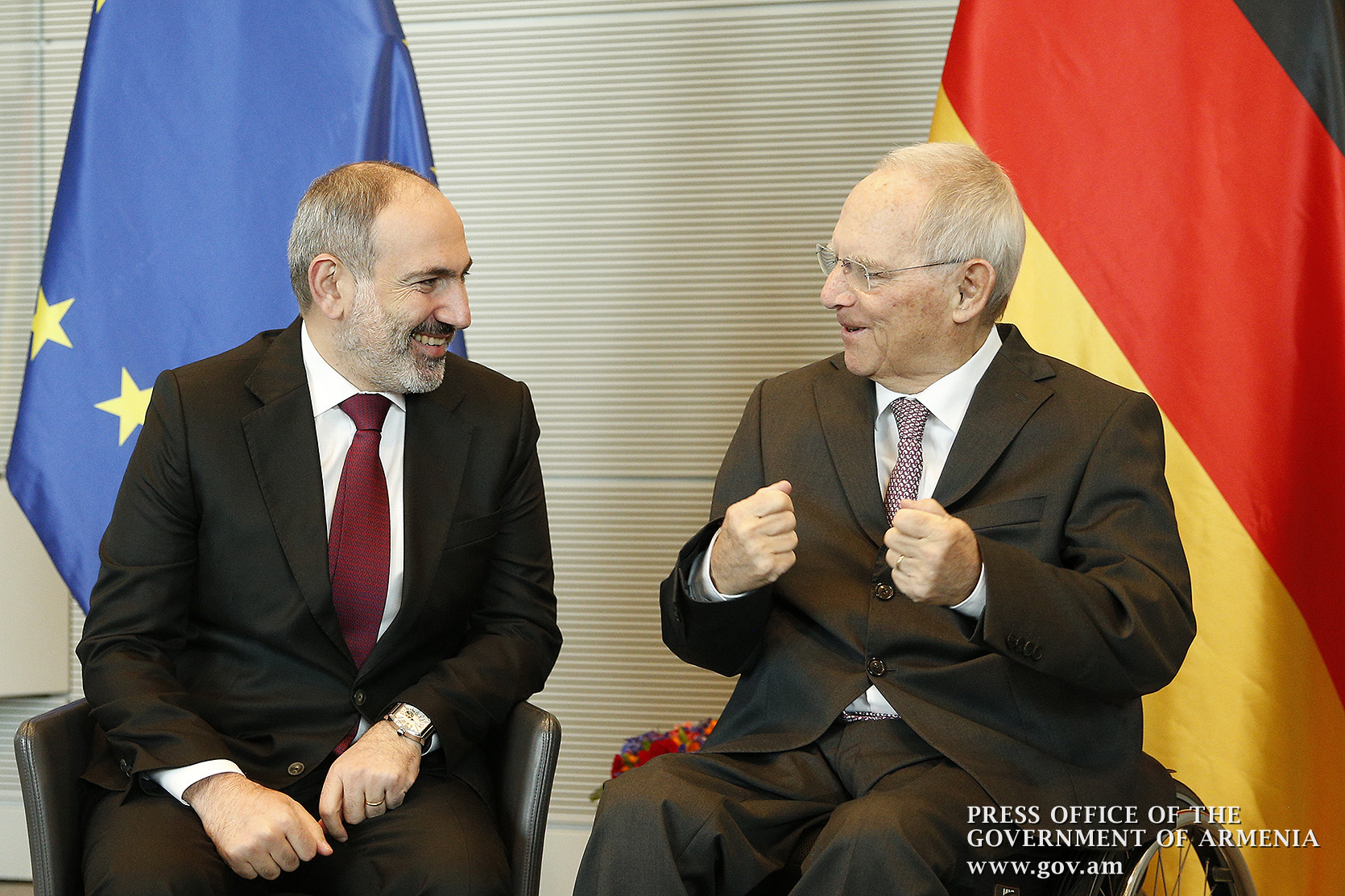 Германия поддерживает судебно-правовые реформы в Армении: Вольфганг Шойбле — Николу Пашиняну
