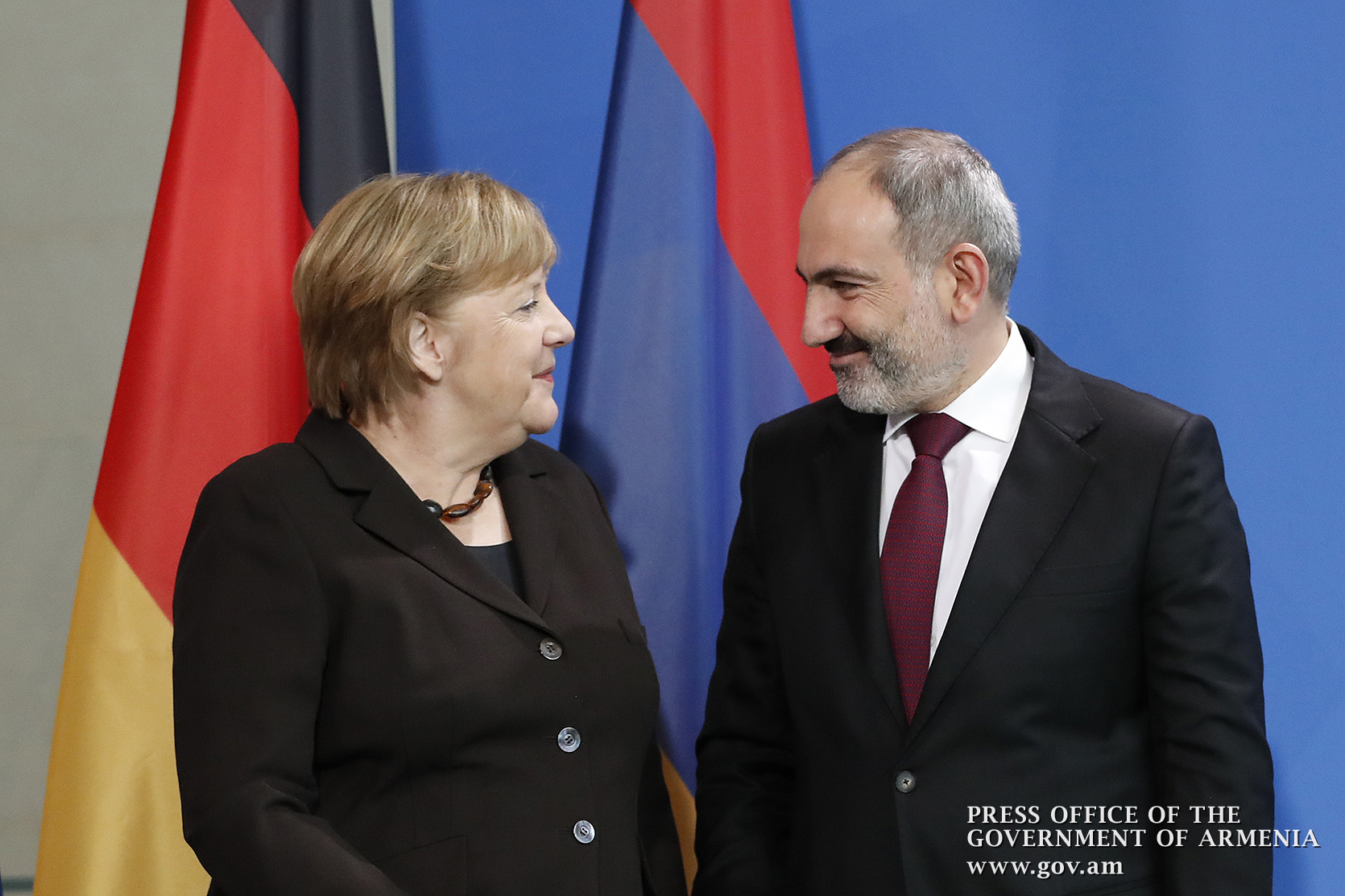 Никол Пашинян и Ангела Меркель: заявления для прессы — видео