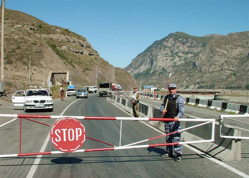 Азербайджан принял решение закрыть границу с Ираном в связи с коронавирусом