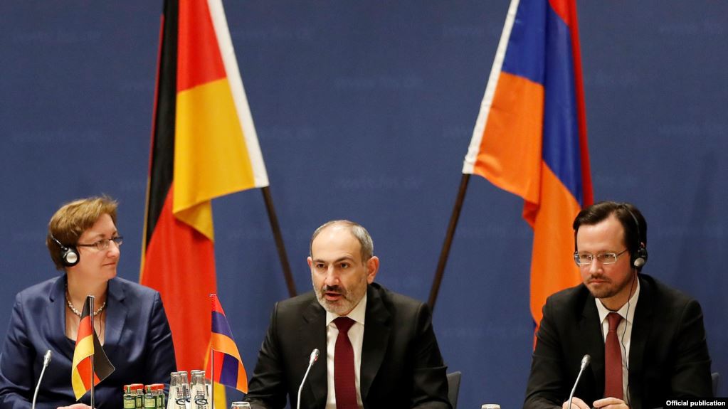 Конституционный суд Армении оккупирован и партизирован: Никол Пашинян
