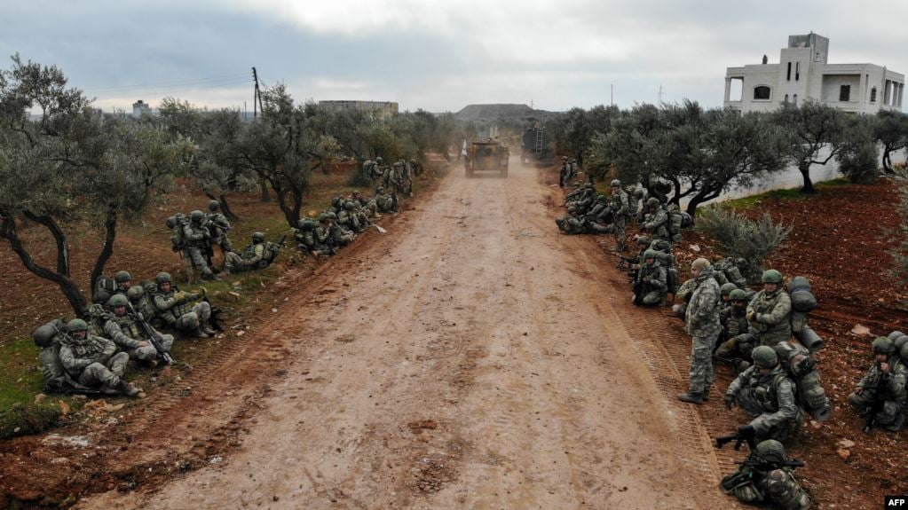 Турецкая армия нанесла удары по 115 сирийским военным объектам: МО Турции