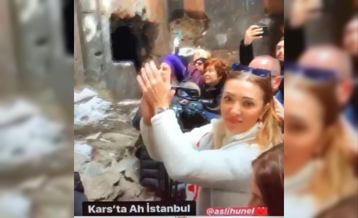 Неприглядный поступок жены турецкого министра в Кафедральном соборе Ани: видео