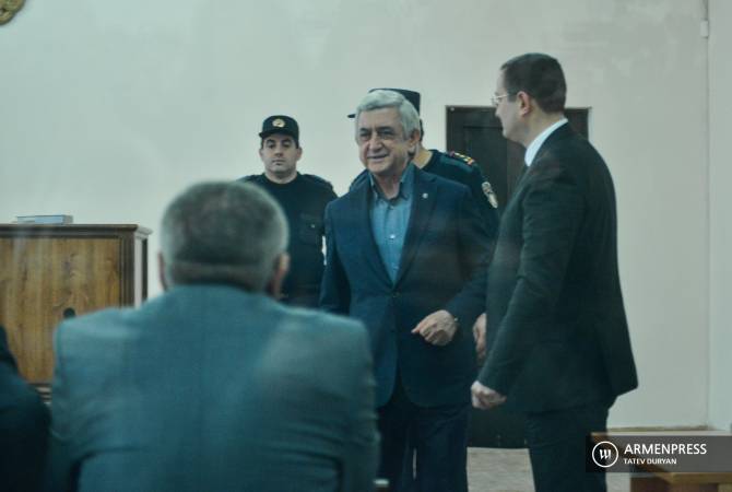 Судебное заседание по делу Сержа Саргсяна и других отложено: адвокат