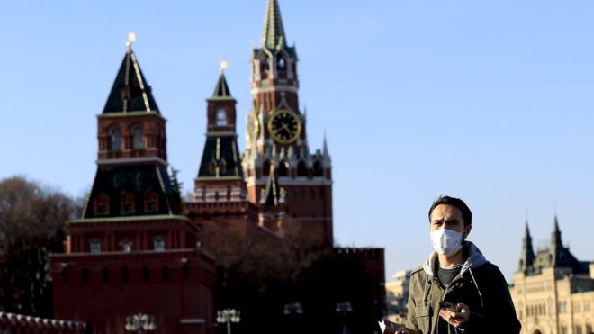 Россия: число зараженных коронавирусом перевалило за 1000