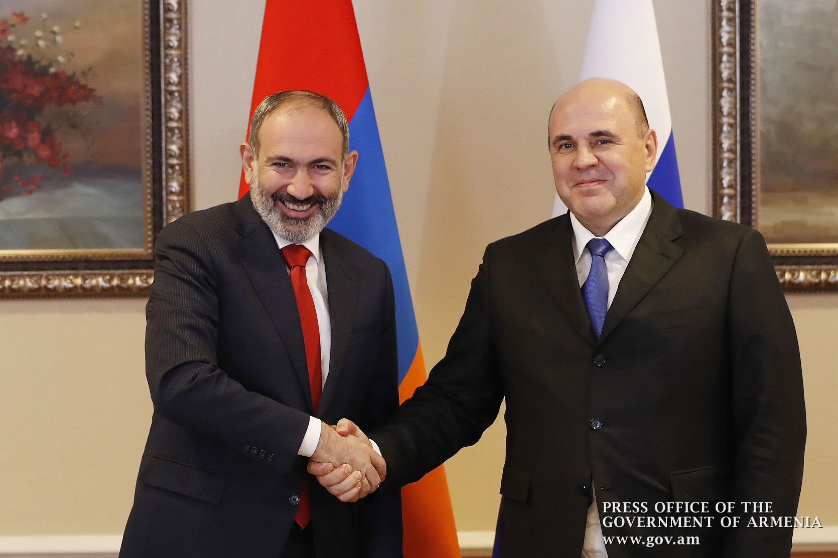 Премьер-министры Армении и России обсудили вопросы экономического сотрудничества