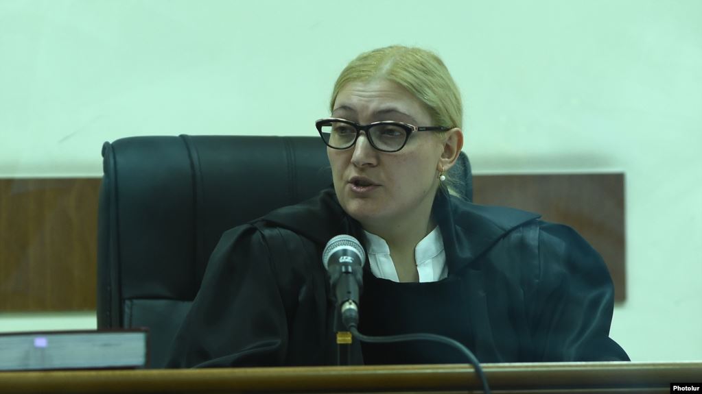 Ходатайство адвокатов Роберта Кочаряна о самоотводе судьи вновь отклонено