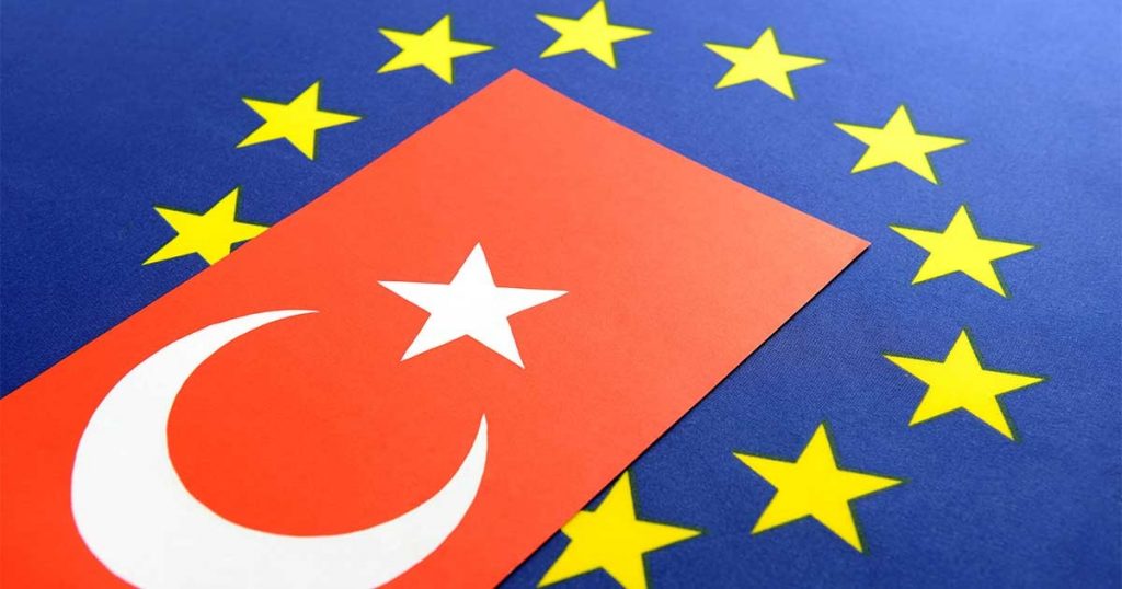 ЕС примет «все меры» для защиты границы от беженцев: Брюссель считает поведение Турции непремлемым