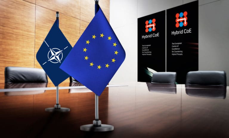 Министры обороны стран-членов НАТО обсудят борьбу с дезинформацией о коронавирусе