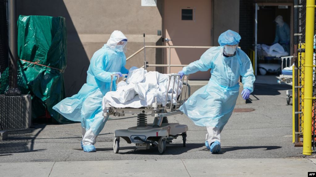 В США отмечено рекордное число жертв коронавируса за сутки