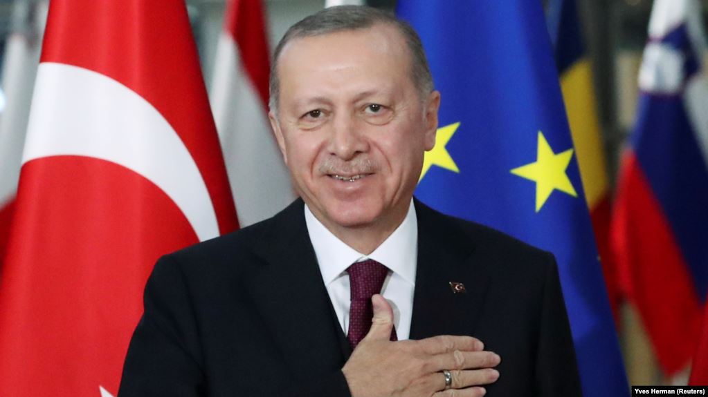 Эрдоган заявил Армянскому Патриарху Константинополя о готовности помочь Армении в борьбе с коронавирусом