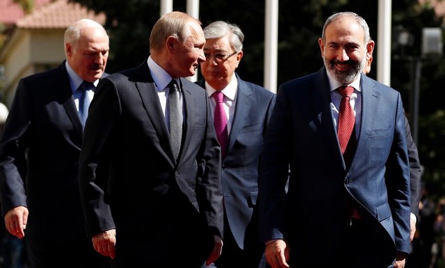Последствия недовольства Путиным: Лукашенко получит из России нефть за 4 доллара, а Пашинян?…