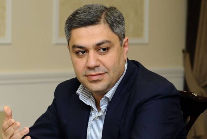 Экс-глава СНБ Артур Ванецян приглашен в Специальную следственную службу