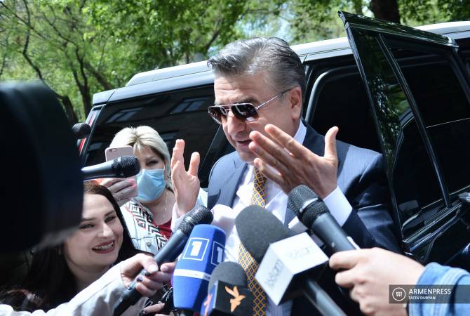 Карен Карапетян оставил безответным вопрос — о чем он говорил с Пашиняном 22 апреля 2018г