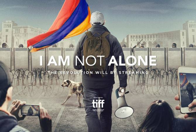 Фильм о Бархатной революции “Я не одинок” удостоен главного приза международного кинофестиваля RiverRun в Торонто