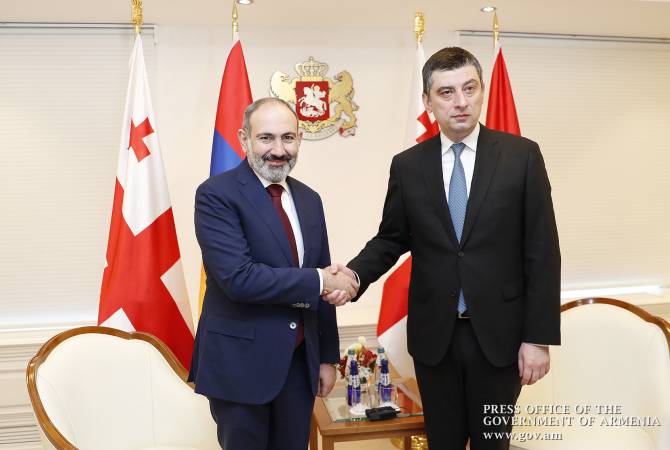 Никол Пашинян поздравил премьер-министра Грузии с Днем восстановления независимости