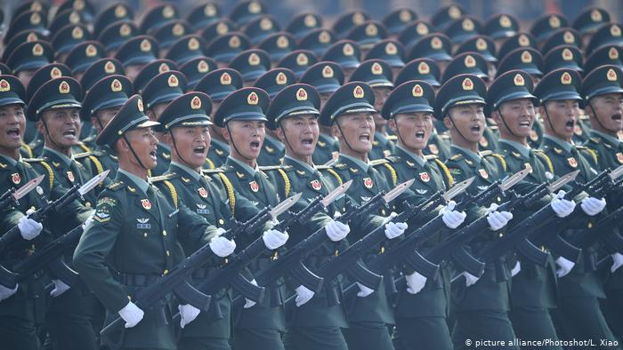 Китай наращивает военные расходы, реформирует и перевооружает армию