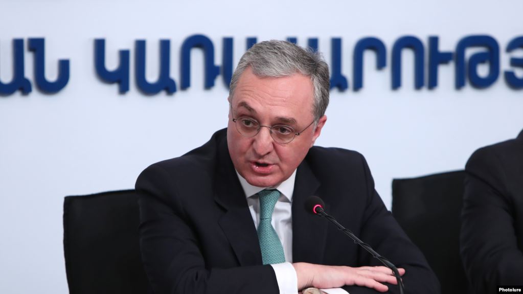 Армения отвергла фактор угрозы в переговорном процессе: Зограб Мнацаканян